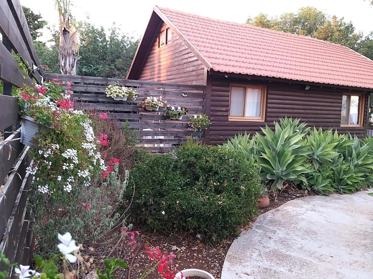 Tal Nof Cabins Villa Manot Exterior foto